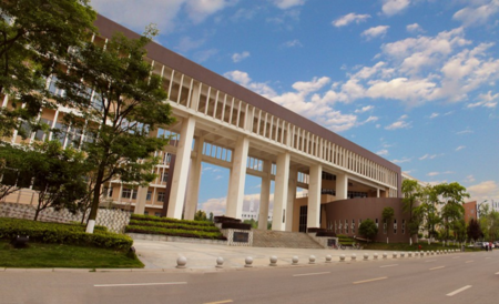 成都大学传说中那个别人家的图书馆别人家的食堂
